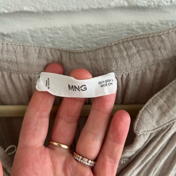 Mango Romper - Picture 3 of 4